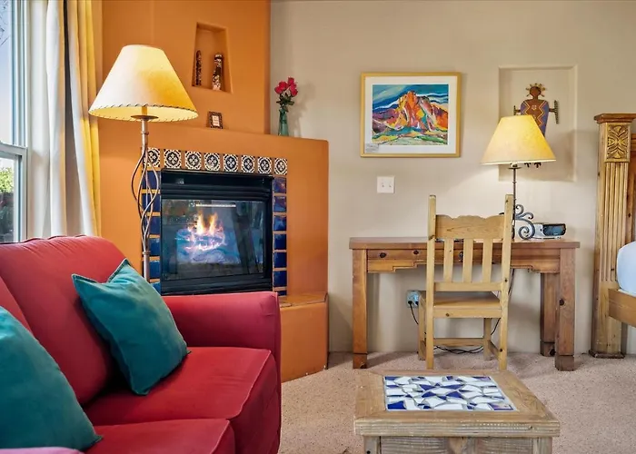 Adobe Hacienda- Apts