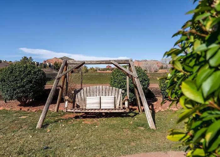 Adobe Hacienda- Apts *