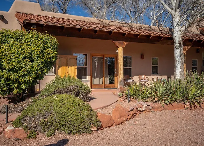Adobe Hacienda- Apts